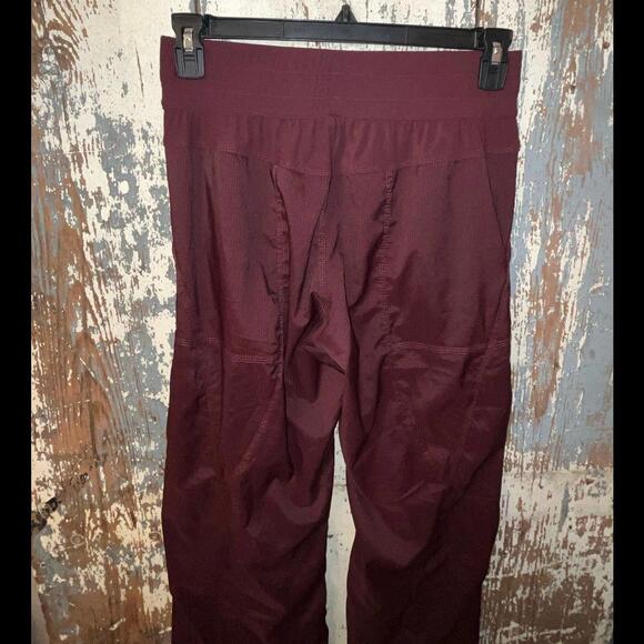 Lululemon women’s joggers pants size 12 - Picture 5 of 9